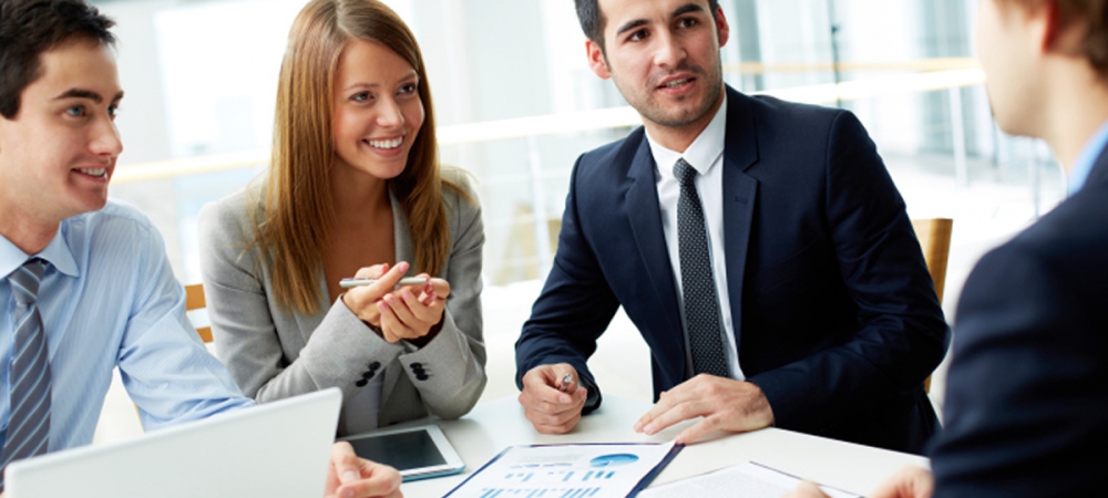 Francizele viitorului: Fast-food si consultanta