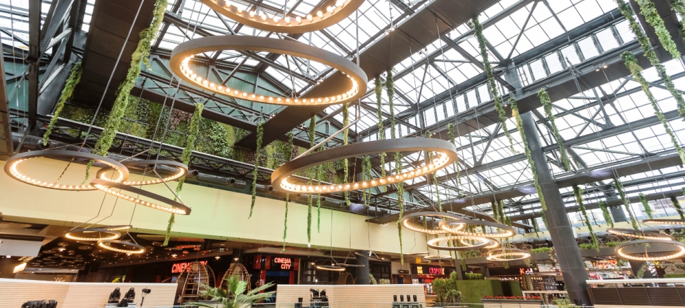 RETROSPECTIVĂ 2016 Deschiderea de mall-uri noi, bucuria retailerilor de fashion: vânzări mai mari cu 20-30% și peste 350 de magazine deschise